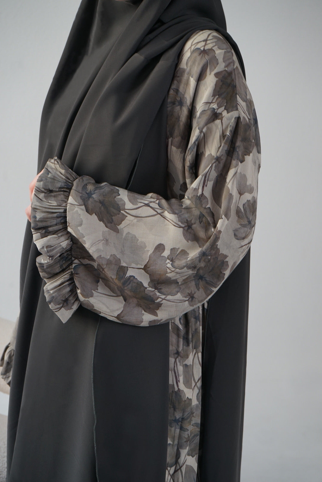 Abaya Rosalinda (greyish)